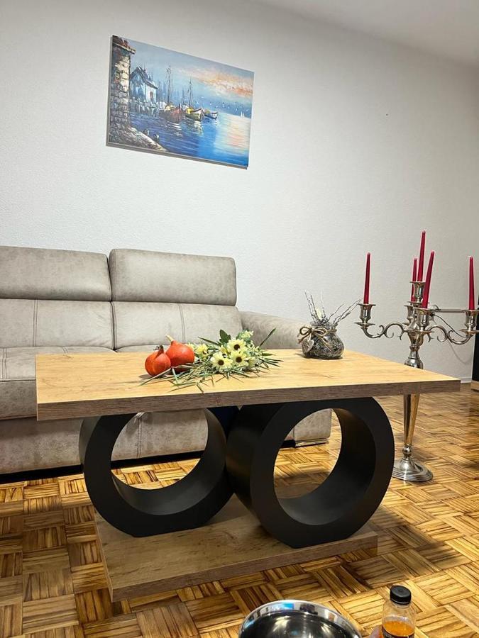Apartament Stan Na Dan Kozarska Dubica Bosanska Dubica Zewnętrze zdjęcie